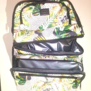 MATEIN INSULATED BACK PACK WITH CAN OPENER